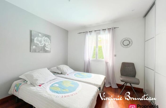 MAISON DE PLAIN-PIED  116 m²  3 CHAMBRES ?PISCINE — photo 3