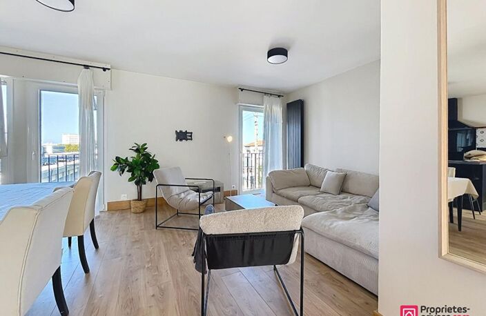 La Rochelle - Mireuil Résidentiel - Appartement de 72m² rénovés, 2 chambres — photo 4