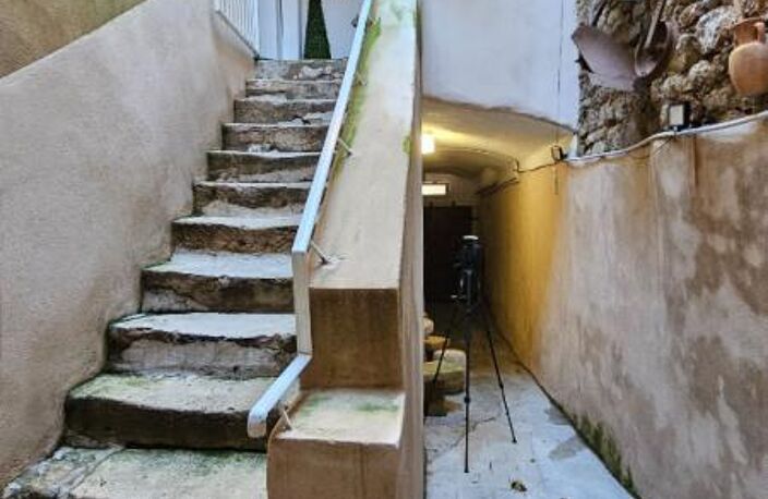 VENTE A TERME Immeuble Bagnols Sur Ceze 10 pièce(s) 350 m2 — photo 3