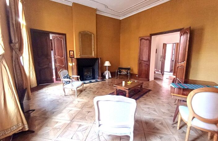 L'élégance et l'authenticité pour cet appartement bourgeois de 137M2 — photo 2