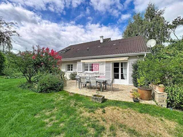 Maison 5 chambres, 2 garages — photo du bien