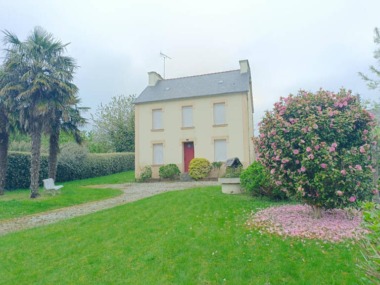 29970 Trégourez maison de bourg charmante avec 3  chambres , pas de vis à vis, joli jardin — photo 1