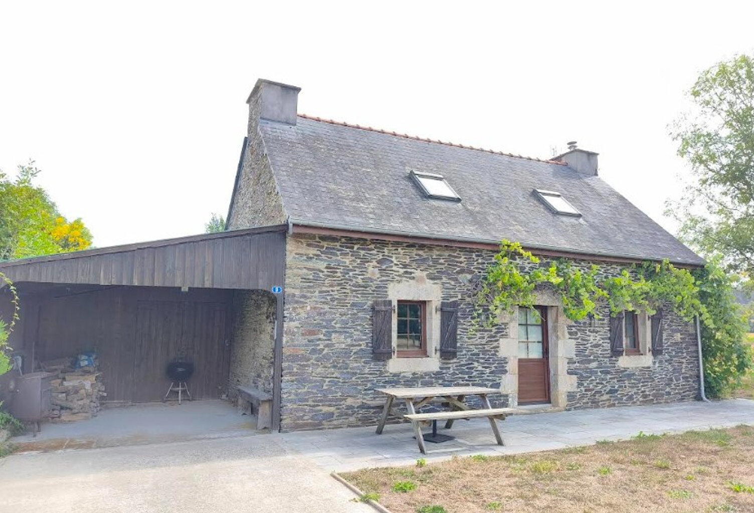 29520 Châteauneuf du Faou Maison habitable au calme 2 chambres — photo 1