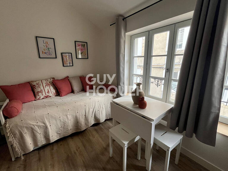 Appartement meublé Dans bel immeuble en Centre-ville — photo 1