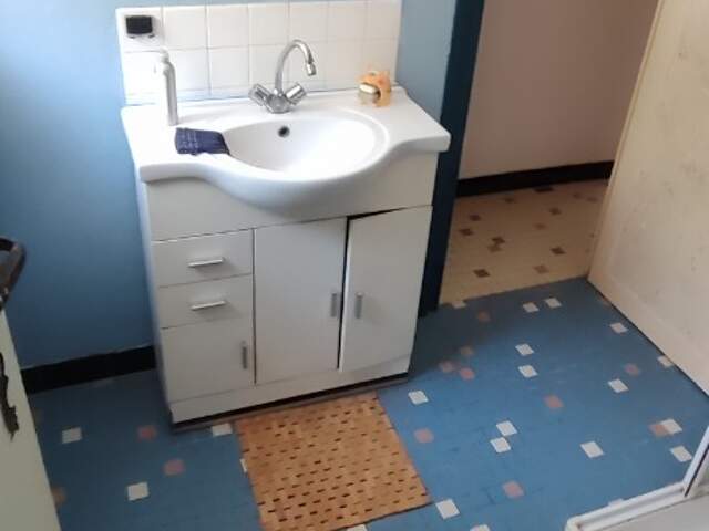 MAISON EN PIERRE DE 127 M² SH, 4 CHAMBRES SUR 1 857M² ENVIRON AVEC VUE DÉGAGÉE ET A 5 MN DU CENTRE VILLE — photo du bien