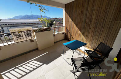 VOIRON, 2P+C Meublé de 52m² avec terrasse 18m², cave, parking — photo du bien