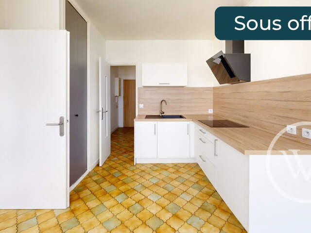 T1 de 32,72 m² avec ascenseur - Secteur gare & CV — photo du bien