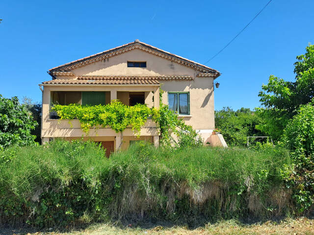 Maison de 97,5 m2 habitable sur 1630 m2 de terrain clos et a — photo du bien