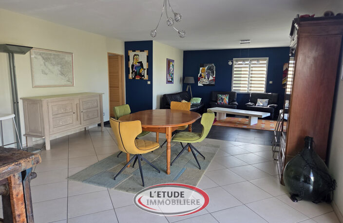 ST HILAIRE DE CLISSON BOURG : plain pied de 2010 de 144 m2, — photo 4