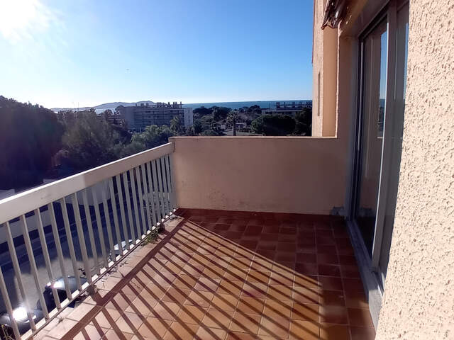 Carqueiranne Appartement 1P avec stationnement privé — photo du bien