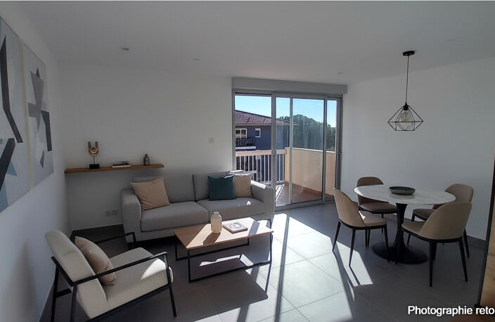 Carqueiranne Appartement 1P avec stationnement privé — photo 2