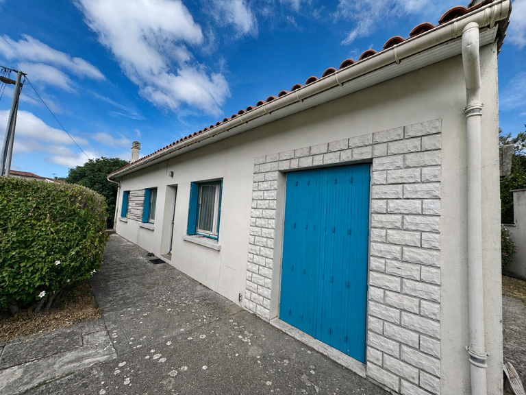 Plain-pied avec jardin proche Royan — photo 1