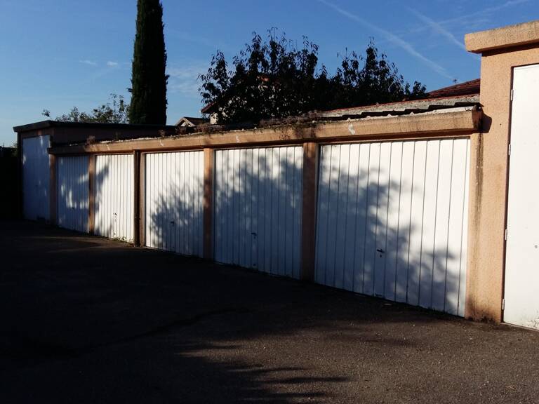 Garage  11 m² — photo 1