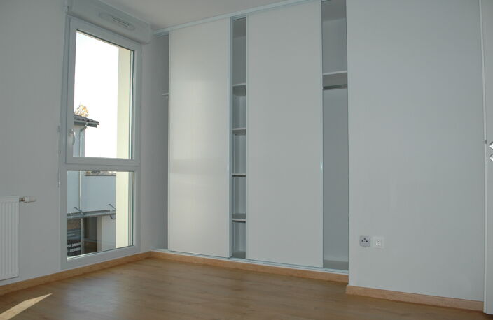 Location maison 3 pièces 69 m² à Castelginest (31780) — photo 3