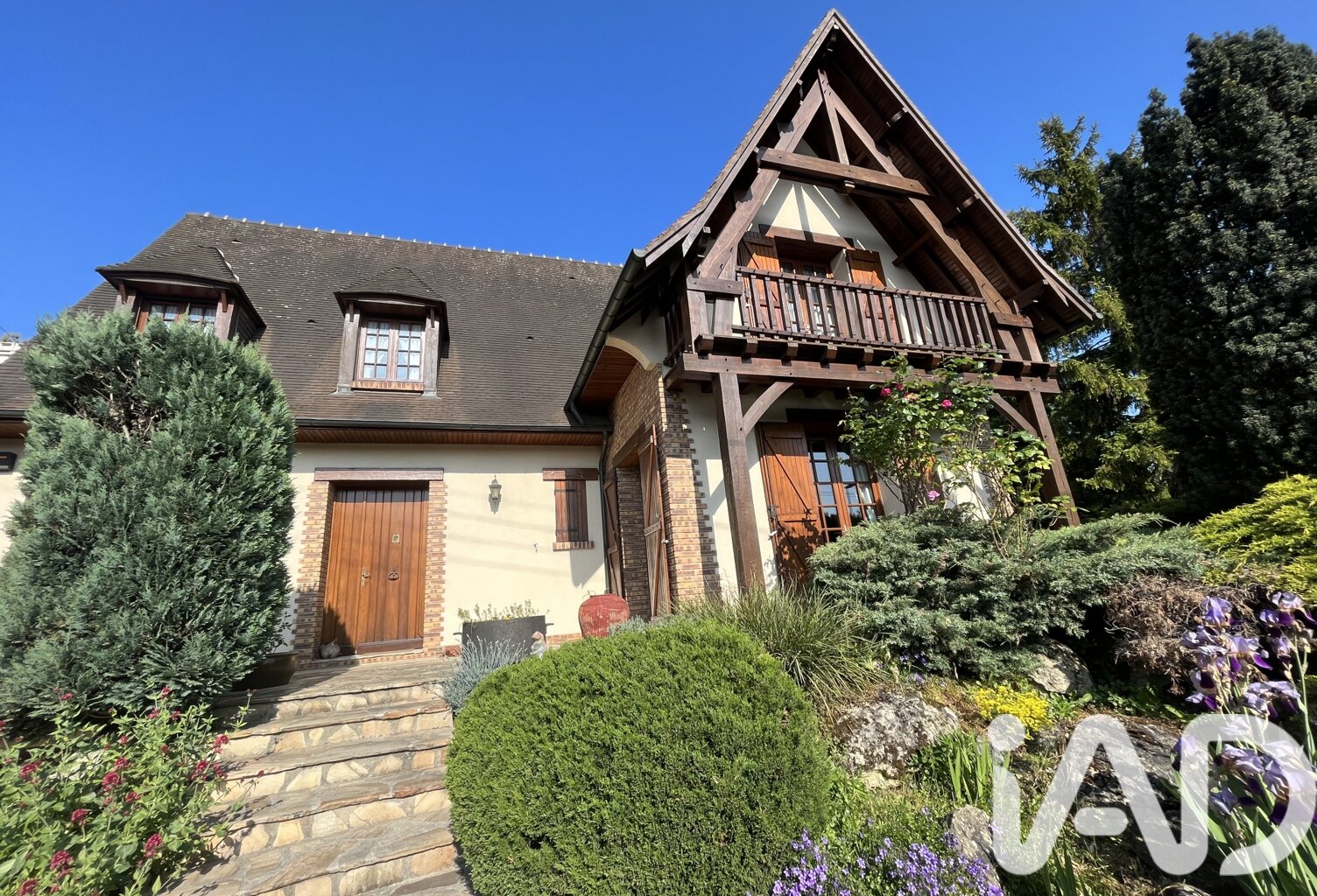 Vente Maison/villa 8 pièces — photo 1
