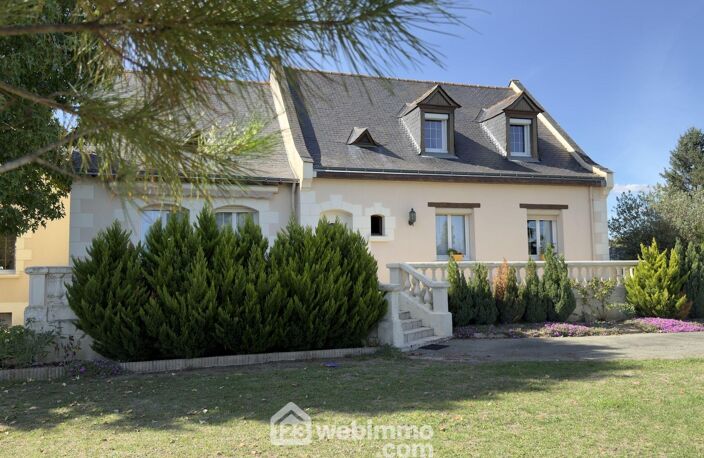 Maison - 250m² - Mazé-Milon — photo 2