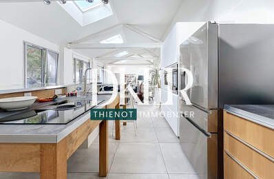 Maison de plain pied  320 M2 + Type 2 — photo du bien
