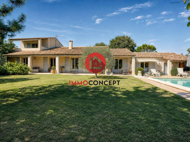 LES ANGLES  PROPRIÉTÉ 190 M²  5 CHAMBRES  PISCINE ? — photo du bien