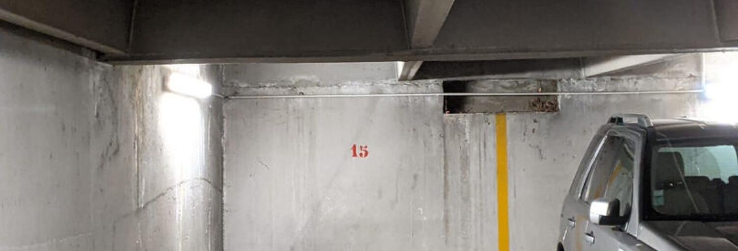 Garage   m² à louer à Lyon 7 (69007)