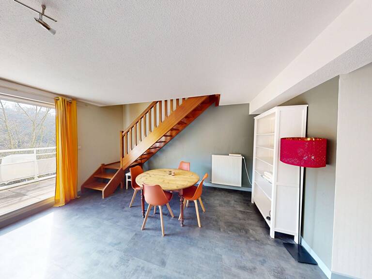Appartement T3 traversant avec balcons, jardin et garage ! — photo 1