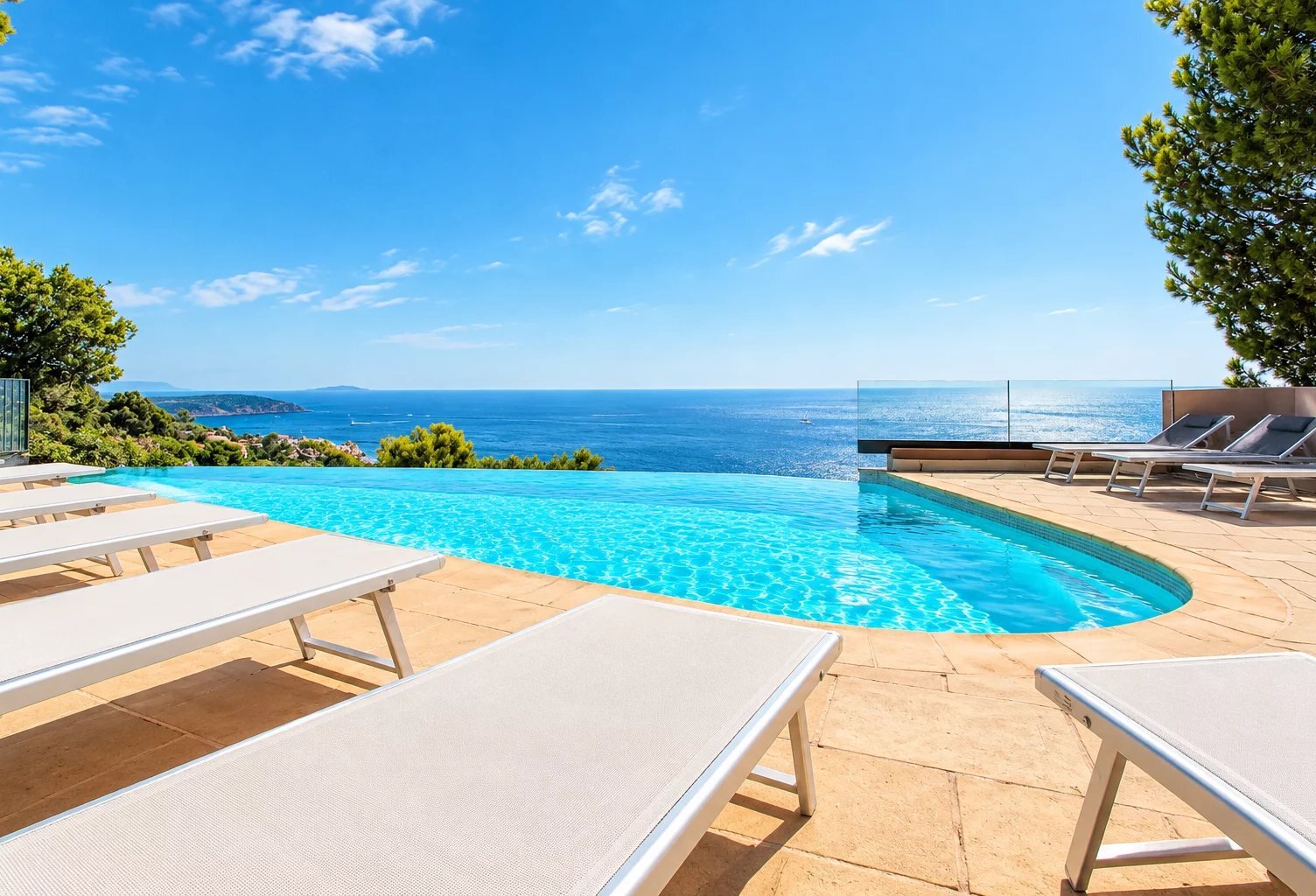 CAP D'AIL 'MALA' - 3P 80M² - TERRASSE 35M² - GARAGE - CAVE - VUE — photo 1