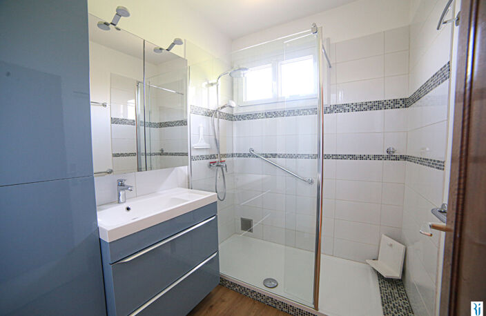 Appartement Bois Guillaume 3 pièce(s) 69,96 m2 + 2 parkings + balcon + cave — photo 4