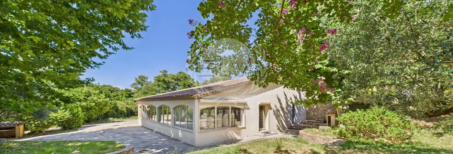 Maison 5 Pièces  m² à vendre à Le Plan-de-la-Tour (83120)
