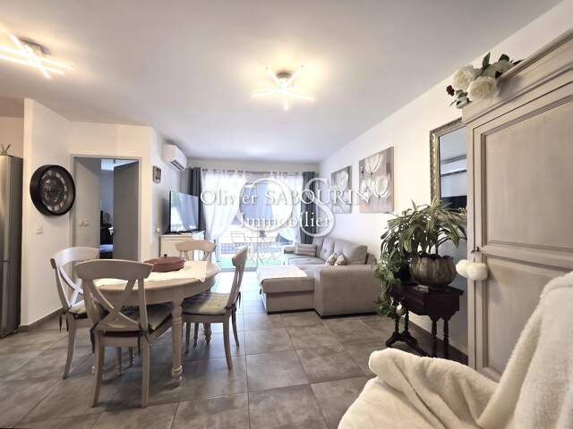 Appartement T2 de 45 m² avec terrasse et garage double — photo du bien