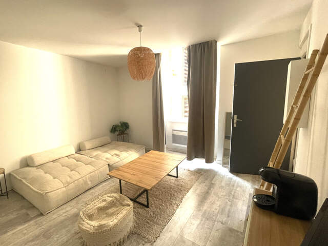 STUDIO BORDEAUX CENTRE — photo du bien