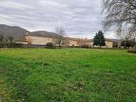 Terrain constructible de 2 600 m²  potentiel rare — photo 2