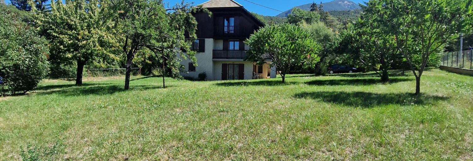 Maison 7 Pièces 148 m² à vendre à Saint-Sauveur (05200)