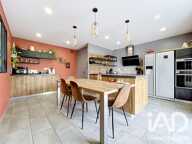 Vente Maison/villa 8 pièces — photo 2