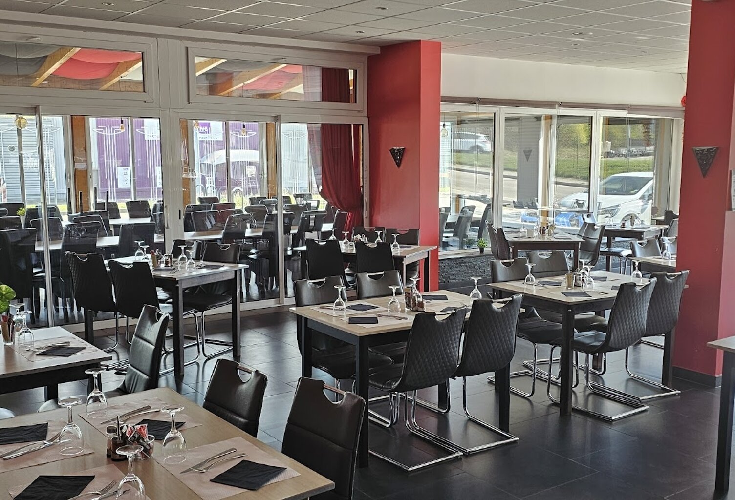 Vente Restaurant 600 m&sup2; — photo 1