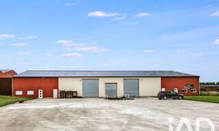 Commerce  1130 m² à vendre à Juniville (08310)
