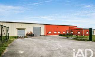 Commerce  2645 m² à vendre à Juniville (08310)