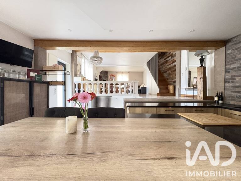 Vente Maison/villa 8 pièces — photo 1