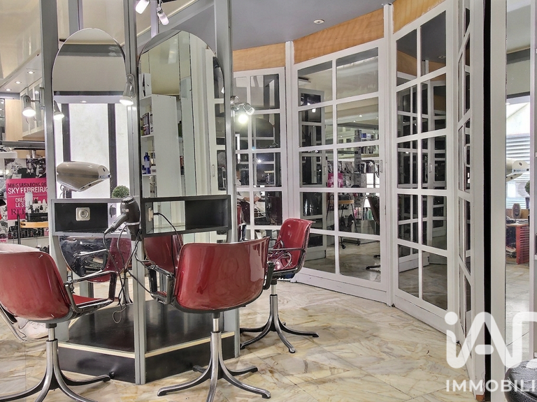 Vente Boutique/Local commercial 56 m&sup2; — photo 1