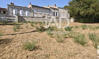 Terrain  819 m² à vendre à Fontenay-le-Comte (85200)
