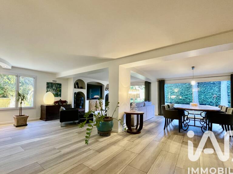 Vente Maison/villa 9 pièces — photo 1