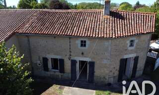 Garage  180 m² à vendre à Usson-du-Poitou (86350)