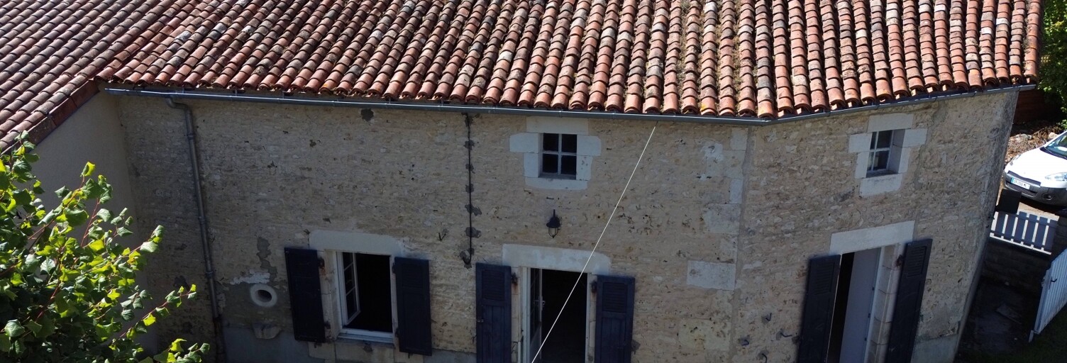 Garage  180 m² à vendre à Usson-du-Poitou (86350)