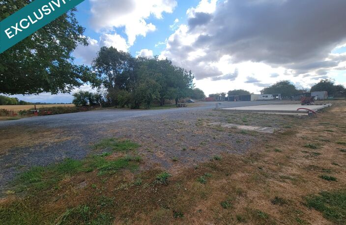 ? À Martragny, profitez d'un terrain de 1 465 m² au calme, avec une dalle béton déjà présente et un espace arboré, idéalement situé à seulement 10 minutes de Bayeux et 20 minutes de Caen. — photo 4