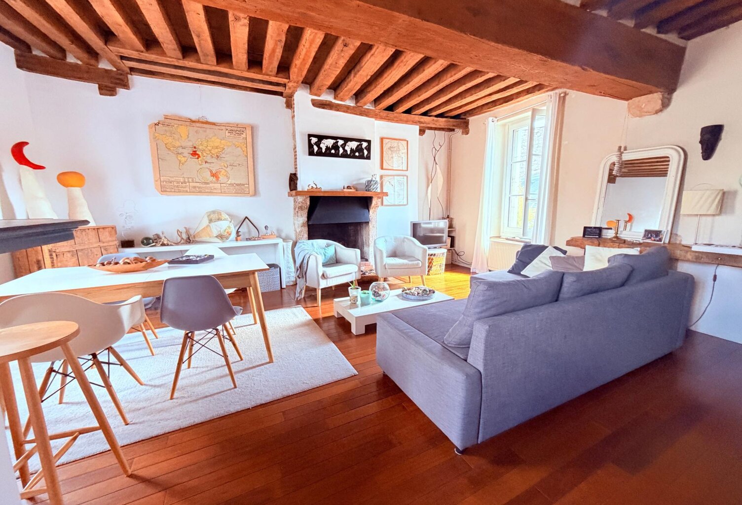 Chaleureux duplex en plein coeur de ville — photo 1