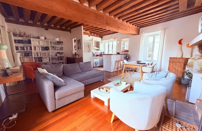 Chaleureux duplex en plein coeur de ville — photo 2