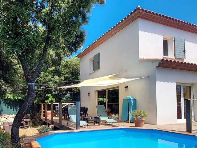 Villa provençale contemporaine avec piscine/jardin — photo du bien