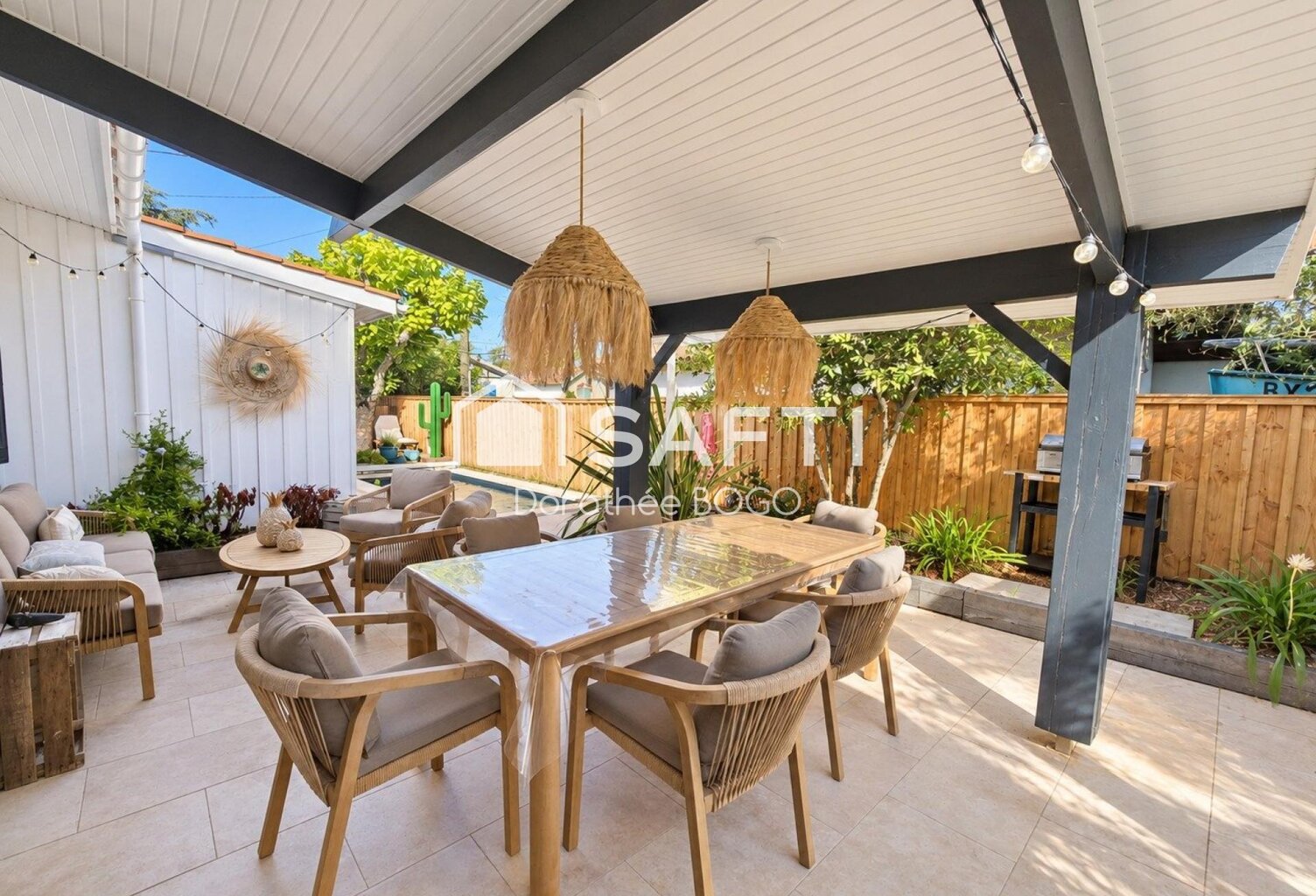 Maison de plain-pied - 2 chambres - piscine — photo 1