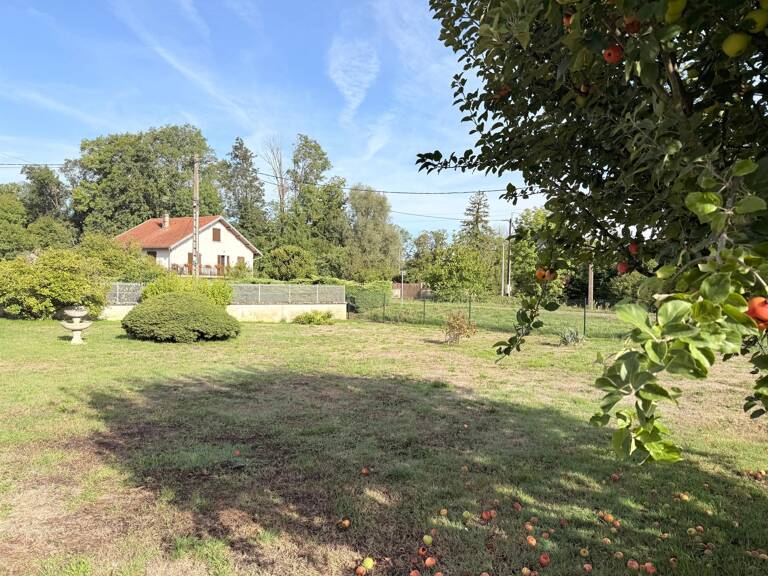 Maison ancienne de 1809 de 127 m2, dépendance, garage et terrain. — photo 1