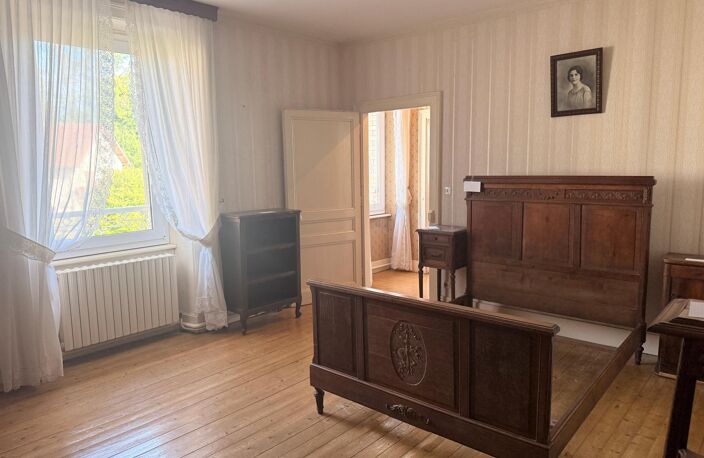 Maison ancienne de 1809 de 127 m2, dépendance, garage et terrain. — photo 4