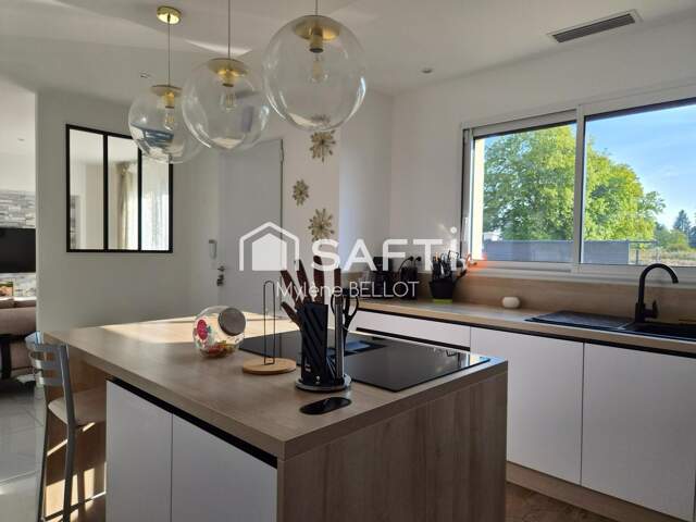 Superbe plain-pied récent de 122 m² climatisé — photo du bien