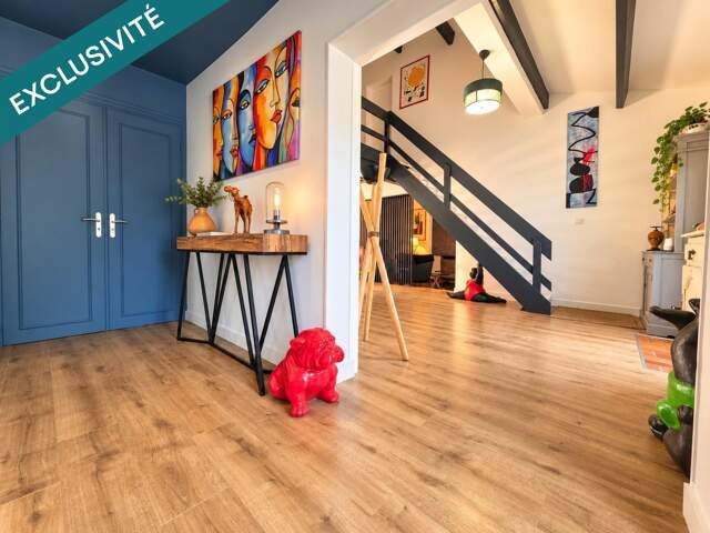 MAISON 117 M²  3 CHAMBRES  PISCINE  TERRAIN 1 210 M²  DÉPENDANCES — photo du bien